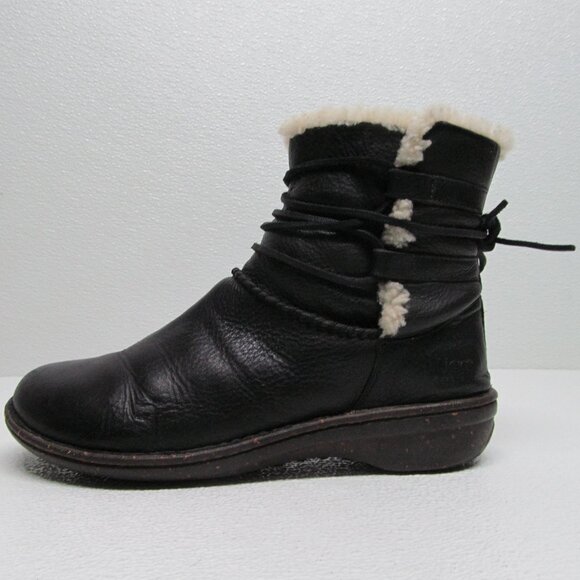 UGG Australia Caspia Genuine Leather Sheepskin Boots size 10 - Picture 4 of 10